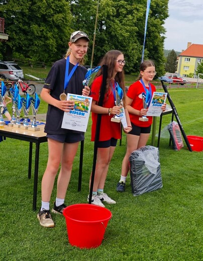 Jednotlivci žákyně.jpg