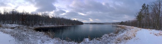 lake-2012193_1920 (1).jpg