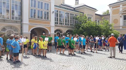 Narodni_kolo_Zlate_Udice_2019_Svetla_nad_Sazavou02.jpg